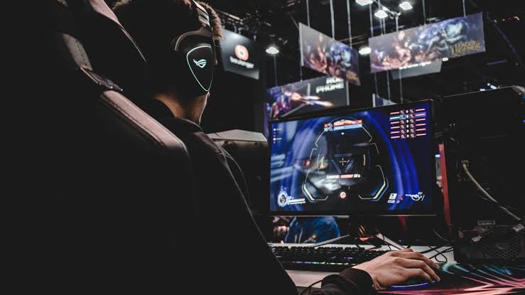 Akhir Era 'Toxic Lobby'? Saatnya Game Online Kompetitif Berbasis AI Guardian Menyaring Emosi Pemain Secara Real-Time